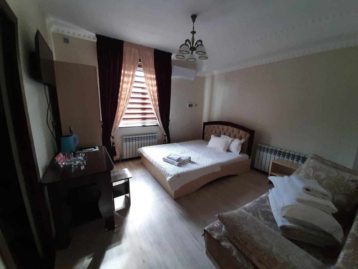Hotel Keruen Taraz Esterno foto