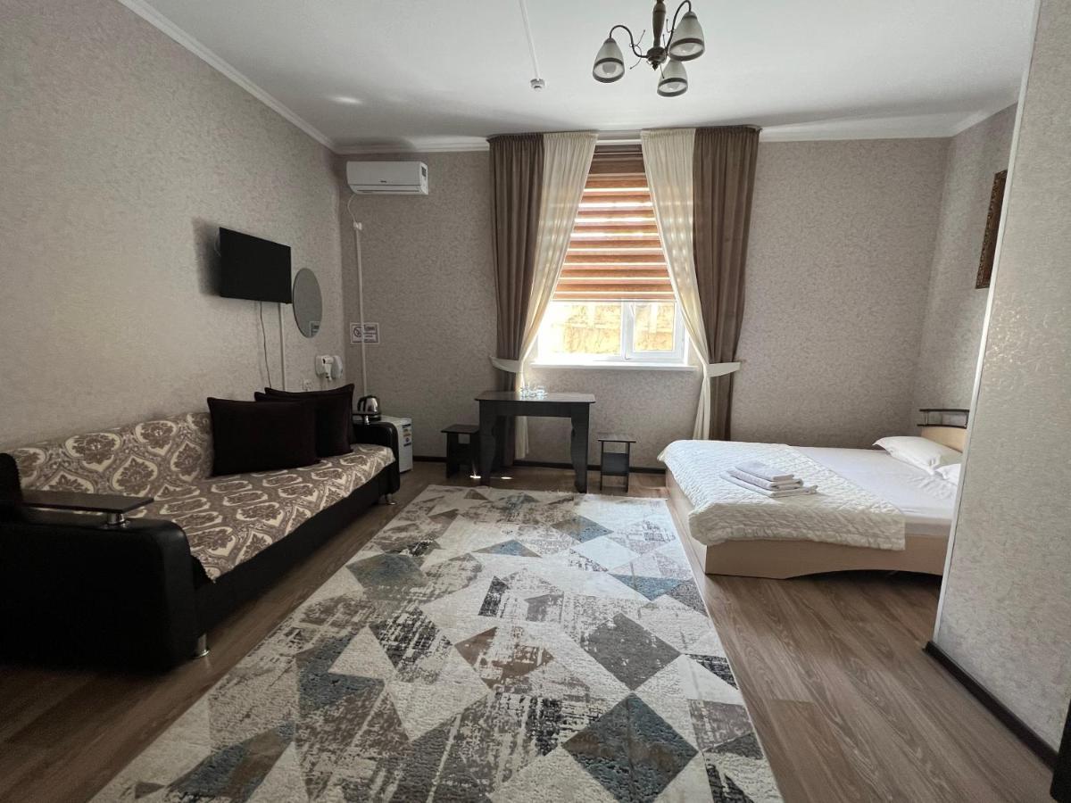 Hotel Keruen Taraz Esterno foto