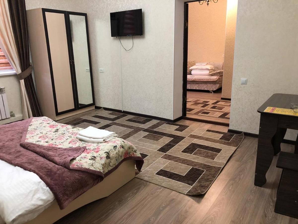 Hotel Keruen Taraz Esterno foto